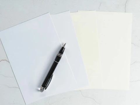 "Plain Writing Paper from Personalsied Stationery suppliers of luxurious personalised social stationery. Established 2003."
