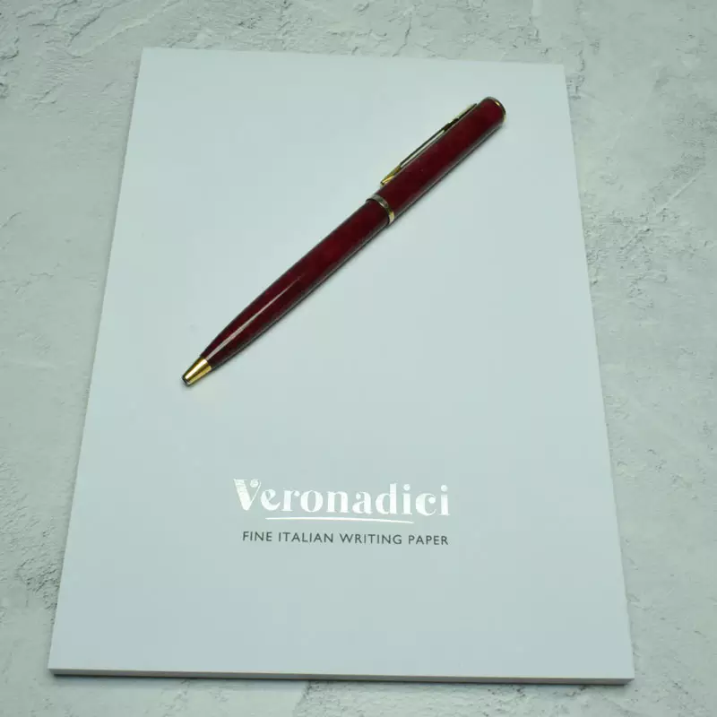 "White Wove - Veronadici A5 Wove Notepads"